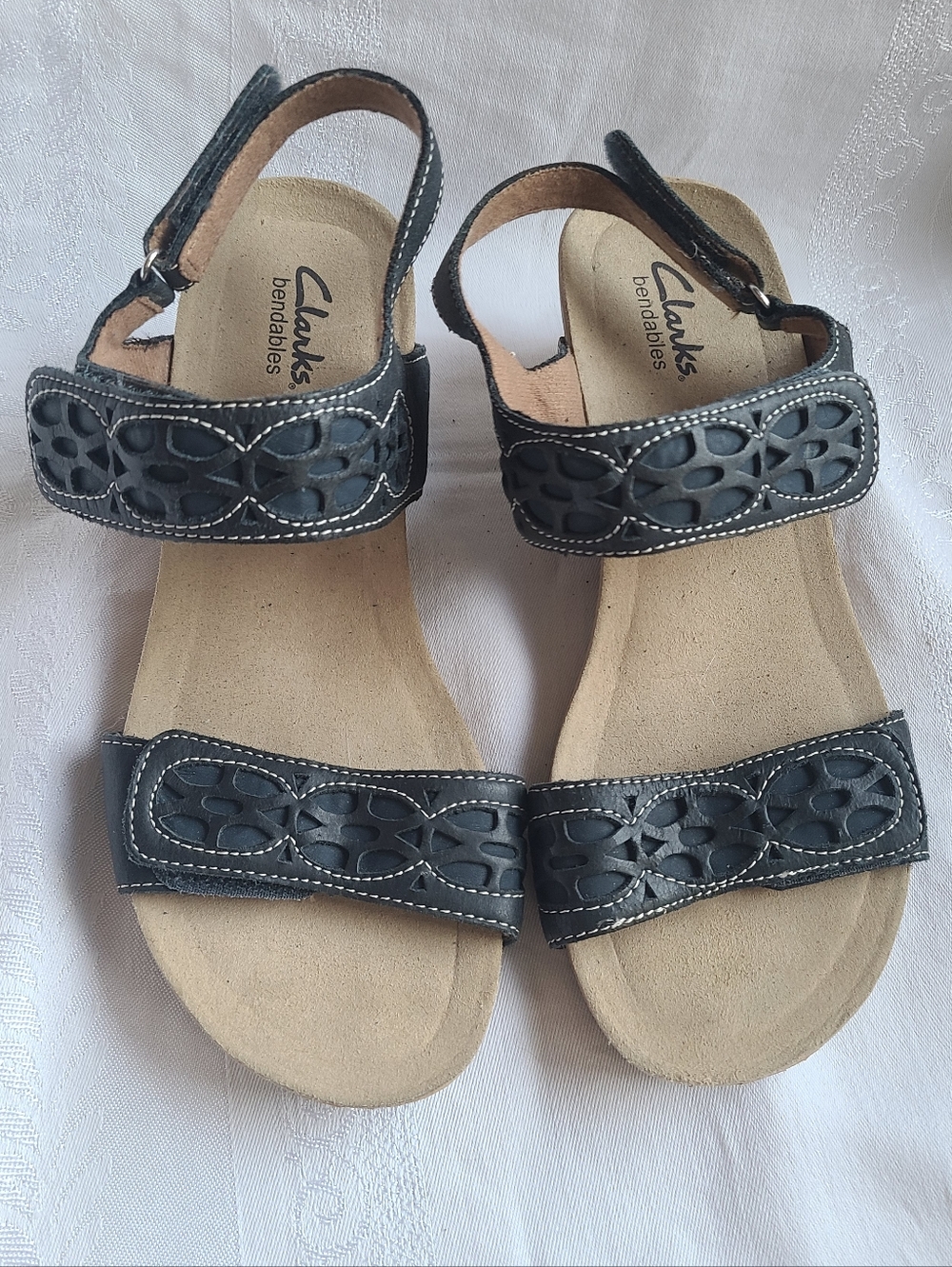Clarks Bendables Navy Leather Wedge Heel Sandals, Size 7M